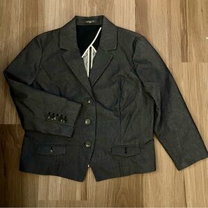 NWOT Liz Claiborne Denim Blazer with Button Details